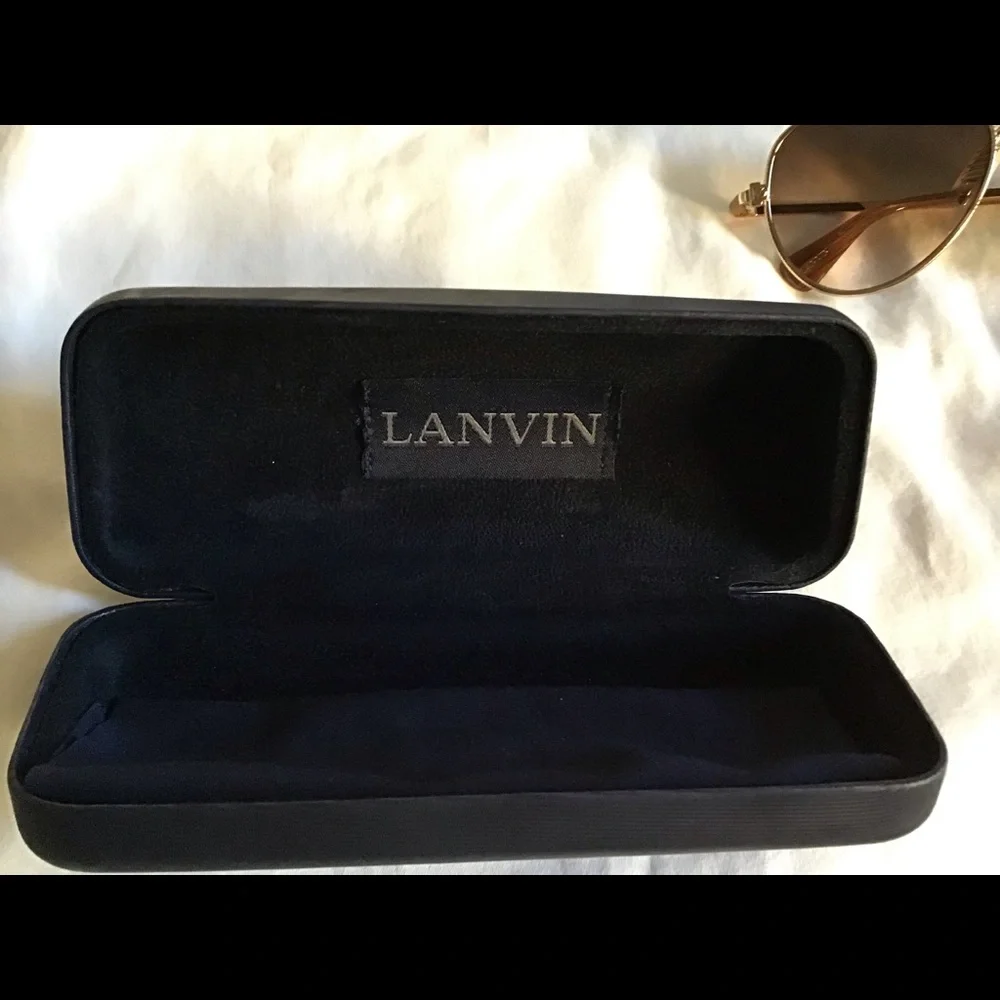 LANVIN PARIS Aviator Sunglasses. - Picture 8 of 8